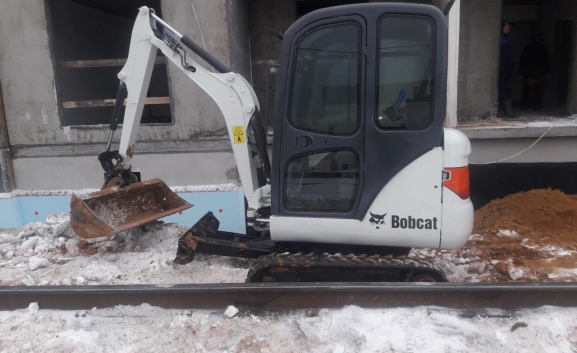 Аренда мини-экскаватора Bobcat 331
